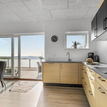 בית נופש 2 Bedroom Cozy In Bjert